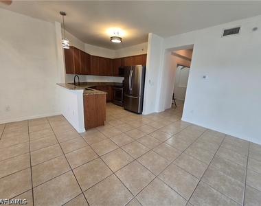10080 Lake Cove Drive - Photo Thumbnail 13