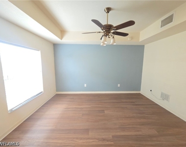 10080 Lake Cove Drive - Photo Thumbnail 18