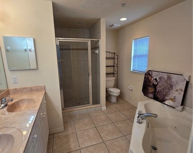 10080 Lake Cove Drive - Photo Thumbnail 21