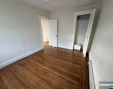 72 Hazelton - Photo Thumbnail 4