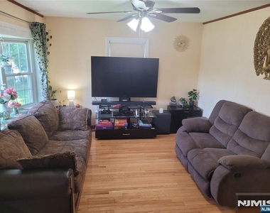 796 Allwood - Photo Thumbnail 4