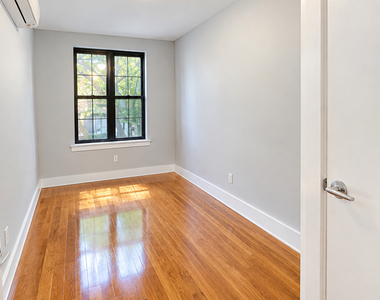 81 Carlton Avenue - Photo Thumbnail 6