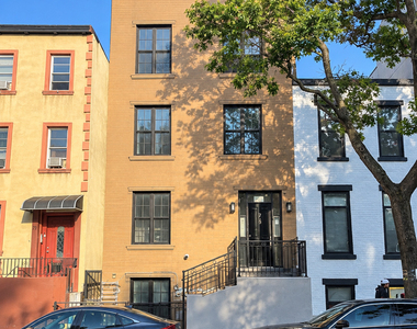 81 Carlton Avenue - Photo Thumbnail 8