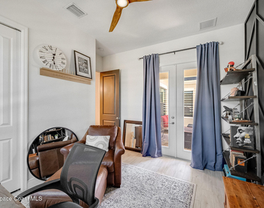8048 Gullen Drive - Photo Thumbnail 9