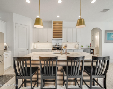 8048 Gullen Drive - Photo Thumbnail 17
