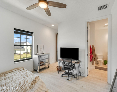 8048 Gullen Drive - Photo Thumbnail 33