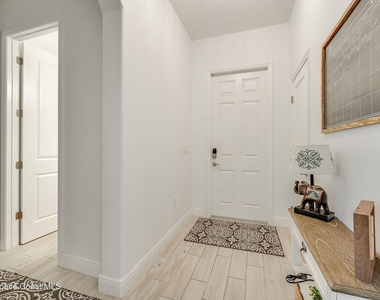 8048 Gullen Drive - Photo Thumbnail 5