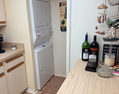 3135 Shady Dell Lane - Photo Thumbnail 6