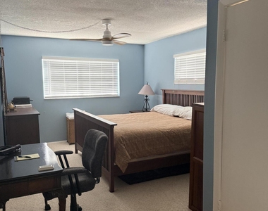 3135 Shady Dell Lane - Photo Thumbnail 9