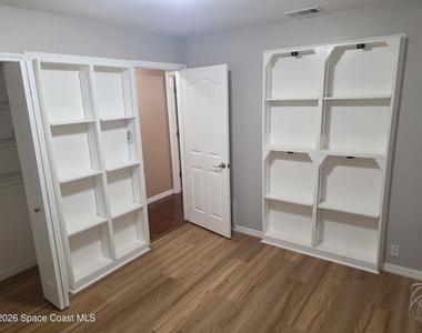 190 Eldron Boulevard Se - Photo Thumbnail 17