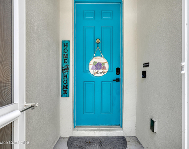 466 Olmsted Street Sw - Photo Thumbnail 3