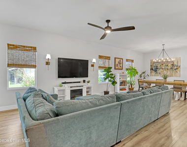 466 Olmsted Street Sw - Photo Thumbnail 7