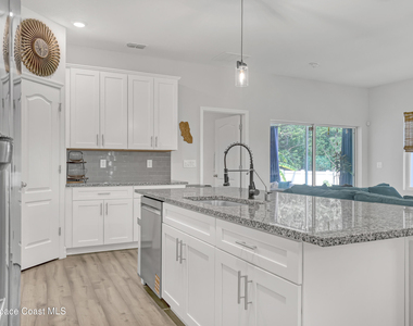 466 Olmsted Street Sw - Photo Thumbnail 14
