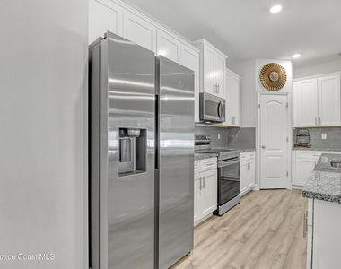 466 Olmsted Street Sw - Photo Thumbnail 13