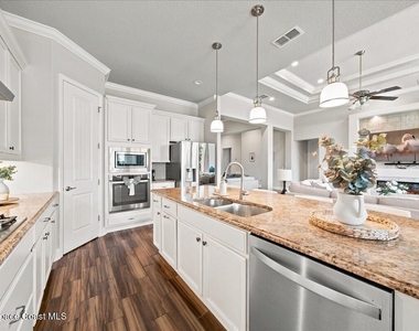 3679 Poseidon Way - Photo Thumbnail 11