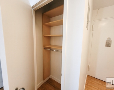 East 79th Street - Photo Thumbnail 2