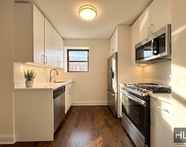 East 16 Avenue - Photo Thumbnail 3