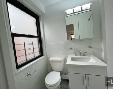 E 88th St - Photo Thumbnail 8