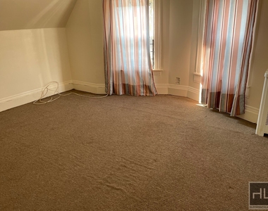 739 East 5 Street - Photo Thumbnail 6