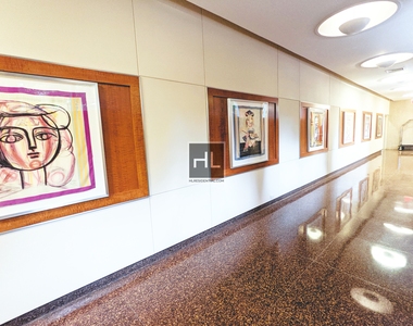 East 79th Street - Photo Thumbnail 5