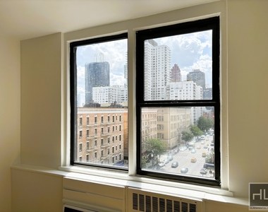 East 79th Street - Photo Thumbnail 1