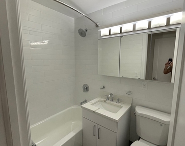 East 89th Street - Photo Thumbnail 13
