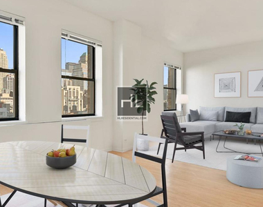 West 34th Street - Photo Thumbnail 4