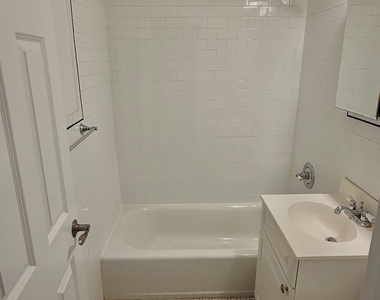 East 84th Street - Photo Thumbnail 2
