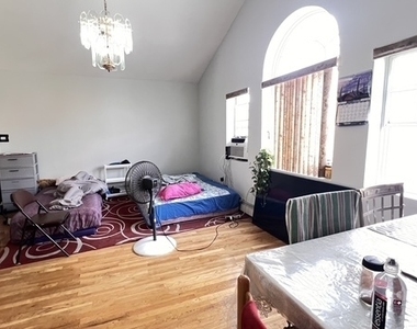 2810 Beverley Road - Photo Thumbnail 3