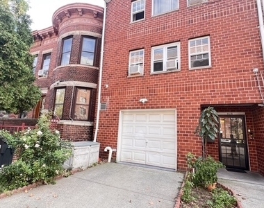 2810 Beverley Road - Photo Thumbnail 16