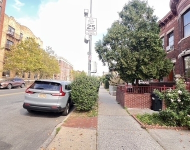 2810 Beverley Road - Photo Thumbnail 17