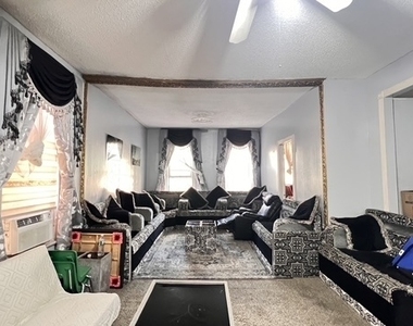 798 Miller Avenue - Photo Thumbnail 4