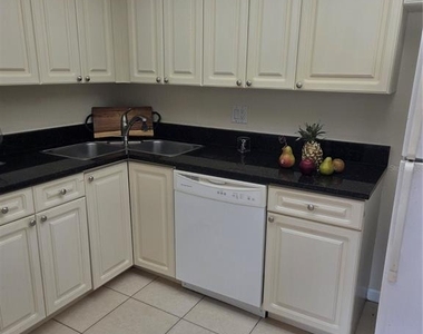 855 Bay Way Boulevard - Photo Thumbnail 15