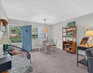 821 Deleon Court - Photo Thumbnail 5