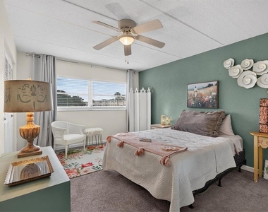 821 Deleon Court - Photo Thumbnail 17