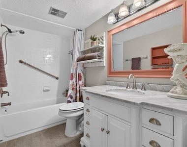 821 Deleon Court - Photo Thumbnail 20