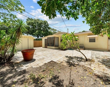 4053 41st Avenue N - Photo Thumbnail 28