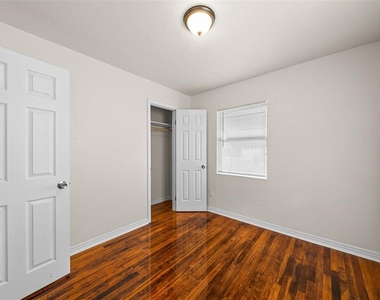 4053 41st Avenue N - Photo Thumbnail 21