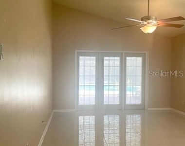 1520 Attleboro Lane - Photo Thumbnail 24