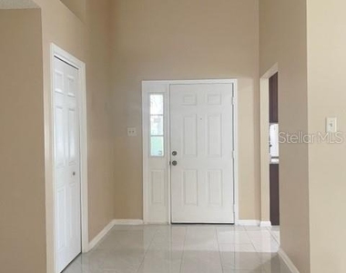 1520 Attleboro Lane - Photo Thumbnail 4