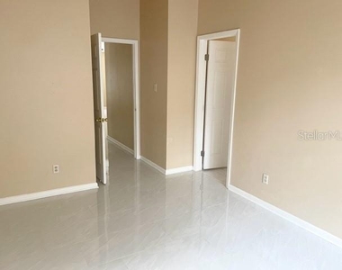 1520 Attleboro Lane - Photo Thumbnail 32