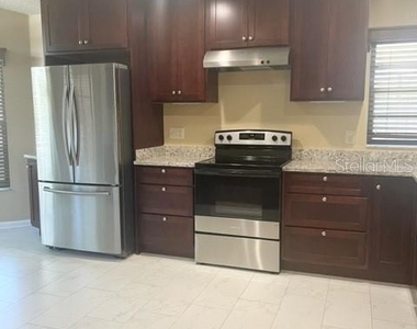 1520 Attleboro Lane - Photo Thumbnail 16
