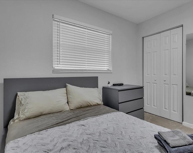 5210 S Zion Street - Photo Thumbnail 8