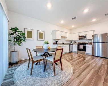6311 Kay Morgan Lane - Photo Thumbnail 27