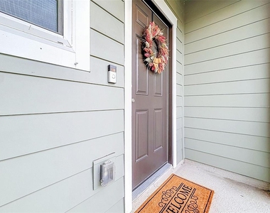 6311 Kay Morgan Lane - Photo Thumbnail 11