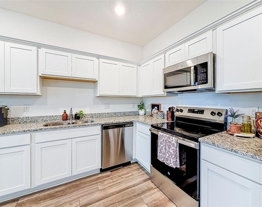 6311 Kay Morgan Lane - Photo Thumbnail 29
