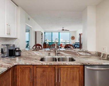 1520 Gulf Boulevard - Photo Thumbnail 7