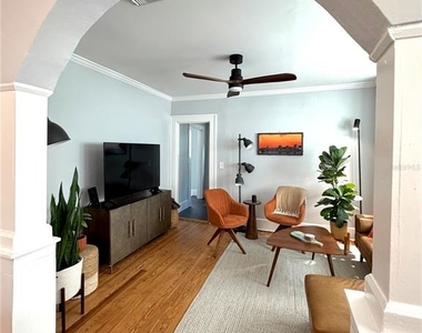 4623 Iris Street N - Photo Thumbnail 11