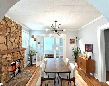4623 Iris Street N - Photo Thumbnail 8