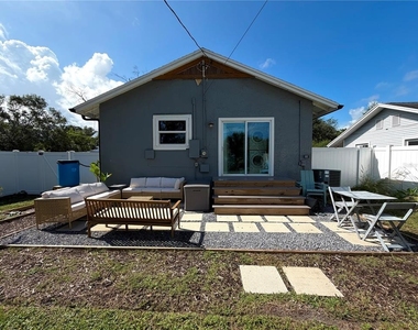 4623 Iris Street N - Photo Thumbnail 27